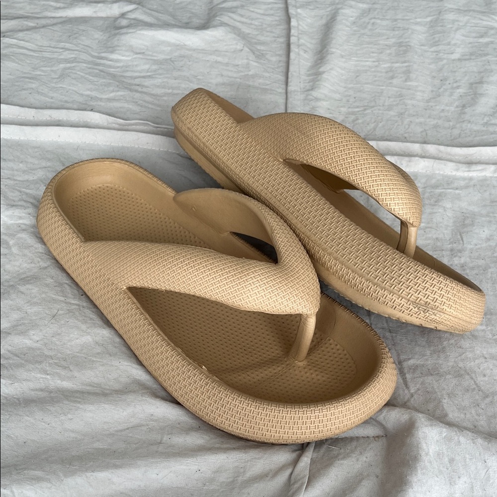 Tan Women's Flip Flops 40-41